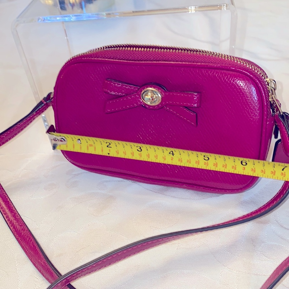 NWOT coach, Crossbody, fuchsia pink bag
